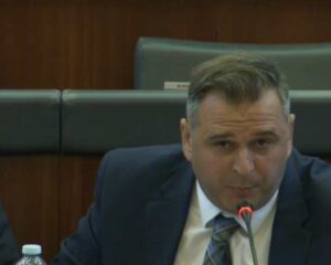 “Tërheqja e lëndëve në Kushtetuese” dhe “Projektligji për Specialen”, Bajqinovci i reagon Çitakut: Menjëherë paska nisë me kushtëzime