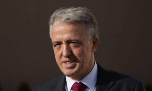 Hamiti: SHBA po e fillon me Serbinë dialogun strategjik të cilin e pezulloi me Kosovën, në këtë derexhe erdhi vendi me VV-në