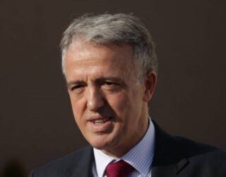 Hamiti: Kurti dhe VV-ja po e bëjnë rrush e kumbulla buxhetin për pushtet të vetin