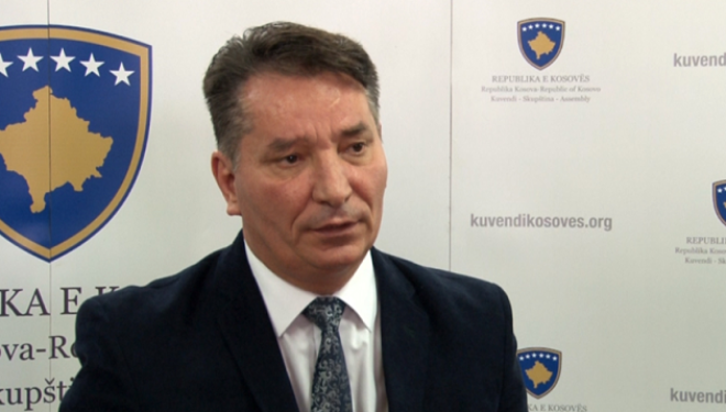 Pal Lekaj tërhiqet nga gara për deputet, jep mbështetje të plotë për AAK-në dhe Ardian Gjinin