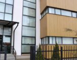 Spitali i Ferizajt: Nëna e mbylli derën e tualetit, foshnjën e lindur e hodhi në koshin e mbeturinave