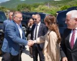 Haxhiu përuroi strehimoren e parë institucionale në veri