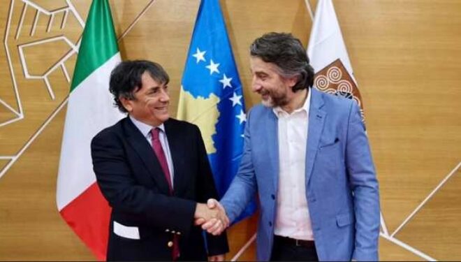 Rama takon ambasadorin italian, diskutohet për fuqizimin e të rinjve