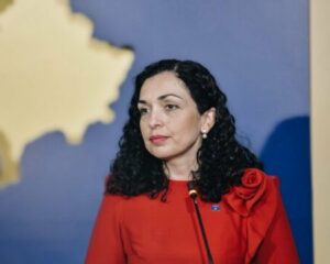Osmani në përkrahje të protestës në Shkup: Gjuha shqipe është e shenjtë, ngrihu në mbrojtje të saj