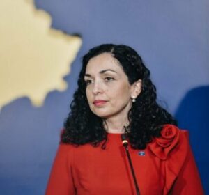 Osmani në përkrahje të protestës në Shkup: Gjuha shqipe është e shenjtë, ngrihu në mbrojtje të saj