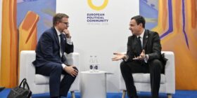 Kurti takohet me homologun finlandez, kërkon thellim të bashkëpunimit dypalësh