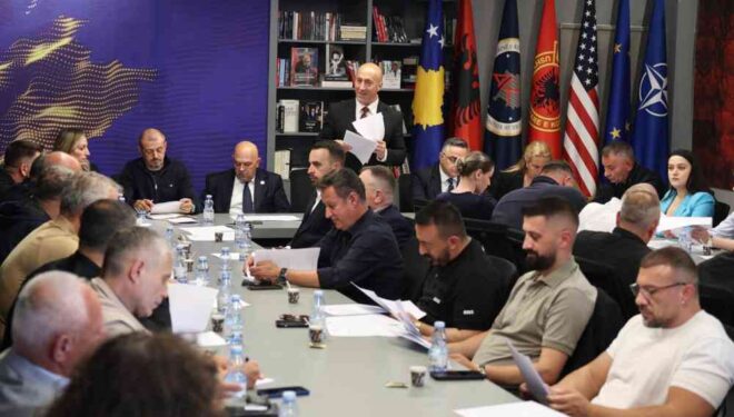 Votohet Ardian Gjini si bartës i listës së AAK-së