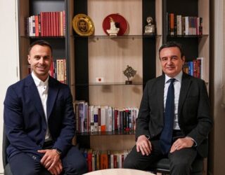 Kurti prezanton Metë Shatrin si pjesë të listës së VV-së për deputet