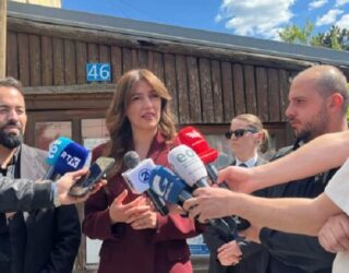 Haxhiu u bën thirrje të mbijetuarve të dhunës seksuale gjatë luftës: Aplikoni për njohjen e statusit