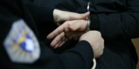 Arrestohet 23-vjeçari në Shtime për dhunë në familje, ndalohet për 48 orë