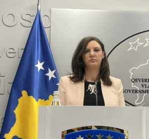 Rizvanolli paralajmëron humbje prej 9.4 milionë eurosh nga mosmiratimi i ligjeve për energjinë
