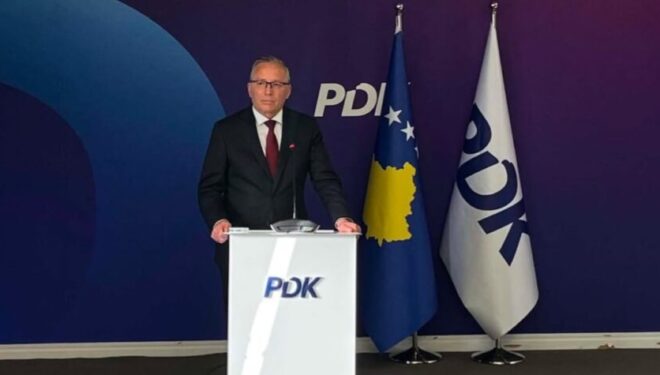 Hamza: Fatmir Limaj nuk do të jetë pjesë e listës së PDK-së