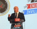 Ardian Gjini zgjidhet kryetar i ri i AAK-së
