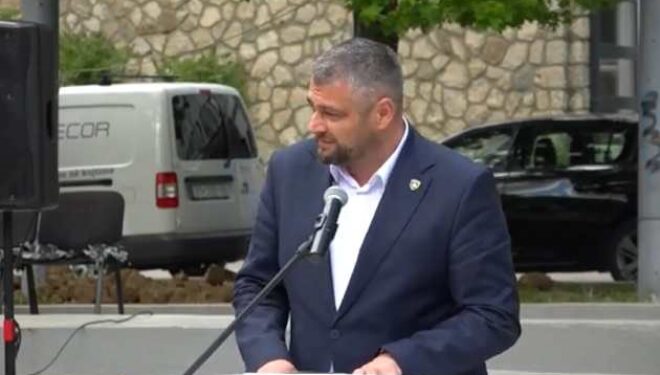 Hoti: Mbes i përkushtuar që familja të jetë në qendër të politikave tona