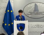 Kos kërkon stabilitet institucional, thotë se 2026 mund të jetë viti i Kosovës