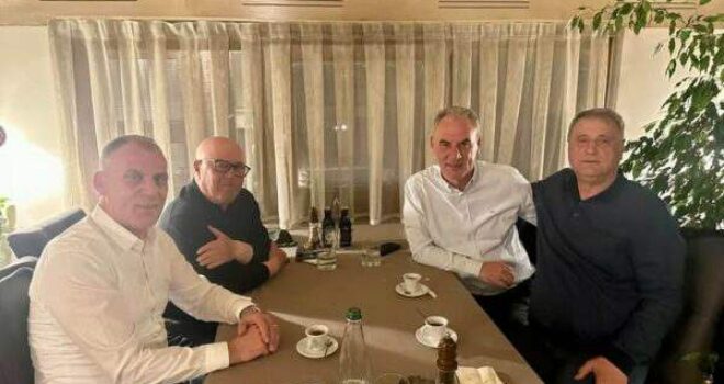 Vëllezërit e Hashim Thaçit takohen me Fatmir Limajn