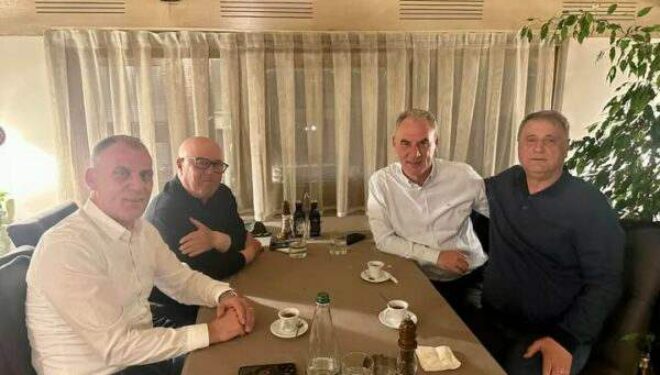Vëllezërit e Hashim Thaçit takohen me Fatmir Limajn