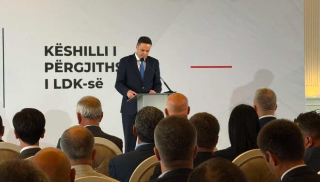 Abdixhiku propozon Vjosa Osmanin bartëse të listës së LDK-së dhe kandidate për presidente