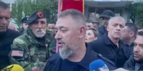 Lushtaku i reagon Mihalit: Kush je ti që kontrollon çdo gjë në Vetëvendosje?