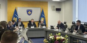 Qeveria ndan 1 milion euro për kuponë ushqimi për familjet në nevojë