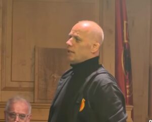 Lladrovci pas refuzimit të Limajt nga PDK: Kreatorët e kësaj fryme s’po i bëjnë shërbim Kosovës, e as partisë