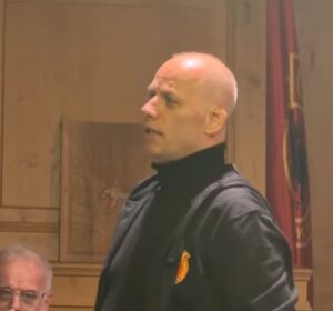 Lladrovci pas refuzimit të Limajt nga PDK: Kreatorët e kësaj fryme s’po i bëjnë shërbim Kosovës, e as partisë