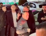 Pamje nga qendra e Skënderajt, qytetarët përballë pjesëtarëve të Njësisë Speciale: Për çka jeni ardhë…