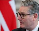 Starmer thotë se marrëveshja me Iranin duhet të përfshijë lundrim “të pakufizuar” përmes Hormuzit