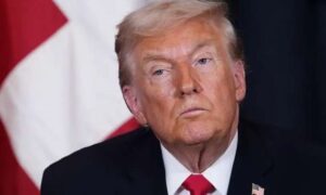 Trump thotë se SHBA-të goditën shtatë ‘anije të vogla’ iraniane