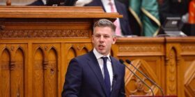 Peter Magyar refuzon të jetojë në rezidencën qeveritare dhe nuk do të përdor automjetet qeveritare