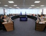 Kosova dhe Komisioni Evropian diskutojnë zbatimin e fondeve IPA, kërkohet përshpejtim i reformave Kosova dhe Komisioni Evropian diskutojnë zbatimin e fondeve IPA, kërkohet përshpejtim i reformave