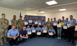 Policia e Kosovës trajnohet nga KFOR-i për ndihmën e parë emergjente