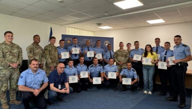 Policia e Kosovës trajnohet nga KFOR-i për ndihmën e parë emergjente
