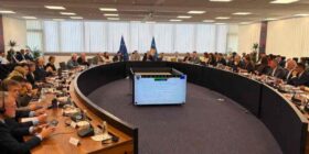 Bllokada në Kuvend rrezikon humbjen e rreth 60 milionë eurove nga Plani i Rritjes i BE-së