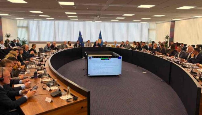 Bllokada në Kuvend rrezikon humbjen e rreth 60 milionë eurove nga Plani i Rritjes i BE-së
