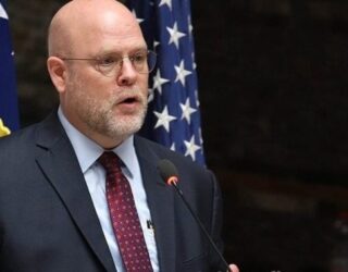 Hovenier: Nëse Kosova s’i përgjigjet ofertës së Trumpit për gazin, SHBA-ja mund të humbasë interesin për të