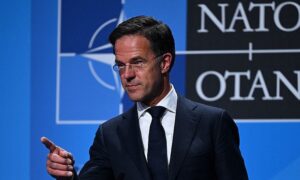 Shefi i NATO-s: Lajm i mirë që po zvogëlojmë praninë e trupave në Kosovë
