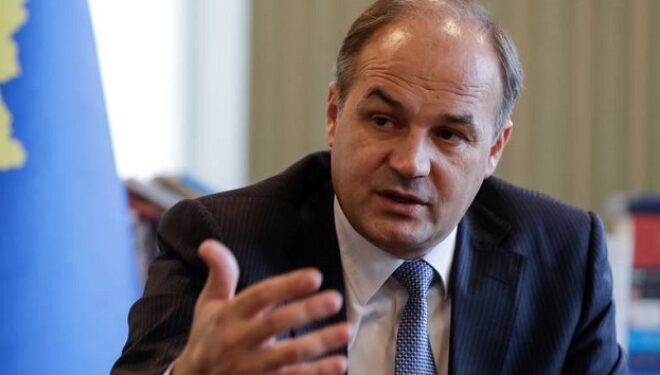 Enver Hoxhaj paralajmëron për rrezikun që i kanoset Kosovës pas zgjedhjeve