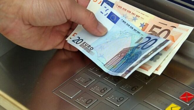 ASK: Paga mesatare bruto në Kosovë u rrit në 713 euro vjet