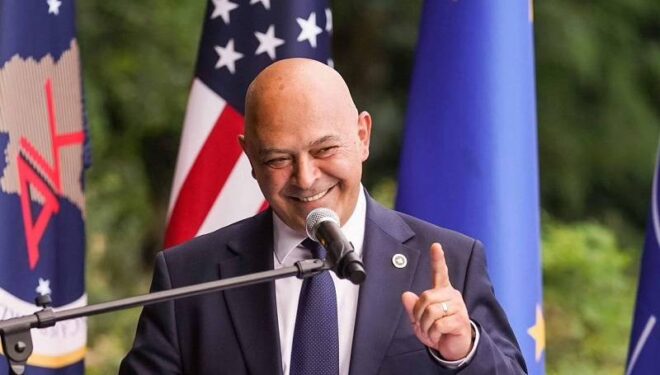 Ardian Gjini pas mbylljes së votimit: Të respektohet vullneti i sovranit, komisionerët të jenë korrekt në numërim