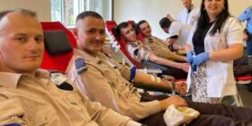 Djali i Afrim Bunjakut bashkohet me 298 kadetë në aksionin human për dhurim gjaku