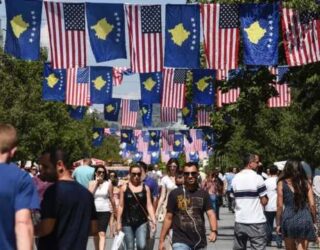 Qytetarët e Kosovës u besojnë më së shumti SHBA-së, NATO-s, BE-së edhe Turqisë Qytetarët e Kosovës u besojnë më së shumti SHBA-së, NATO-s, BE-së edhe Turqisë