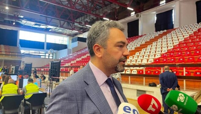 Radoniqi: Numërimi i votave po ecën pa probleme, s’mund të japë datë të saktë për shpalljen e rezultateve përfundimtare