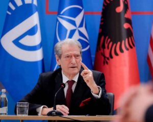 Berisha pas vizitës së ambasadorit amerikan, “SPAK është armik i pluralizmit, amnistoi krimin elektoral”