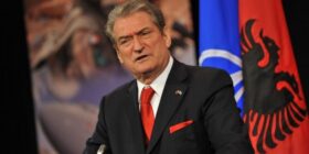 Sali Berisha flet për Zvernecin: Mbështesim investimin e huaj, Sazanin e kam ofruar unë dhe Nano