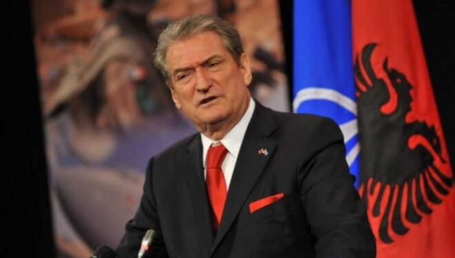 Sali Berisha flet për Zvernecin: Mbështesim investimin e huaj, Sazanin e kam ofruar unë dhe Nano