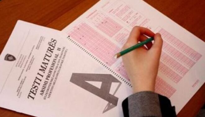 Nesër mbahet testi i Maturës Shtetërore, mbi 19 mijë nxënës i nënshtrohen provimit
