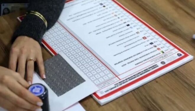 Shqyen fletëvotimet në Drenas dhe Prishtinë, dy persona dërgohen në mbajtje