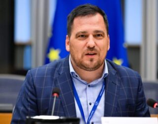 Deklarata e ministres serbe, eurodeputeti çek: Serbia të përjashtohet nga negociatat me BE-në