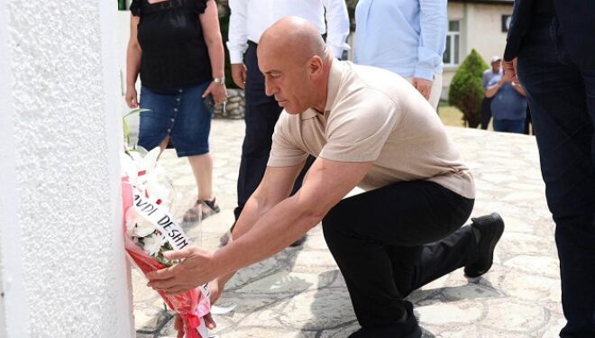 Haradinaj: Ashtu siç dinë shqiptarët të bashkohen kundër armikut, ashtu ishim të gjithë bashkë në Loxhë
